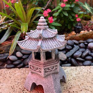 NEW GARDEN PAGODA SOLAR LIGHT